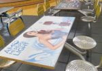 Publicidad en albrook (mesas del foot court) - Imagen 3
