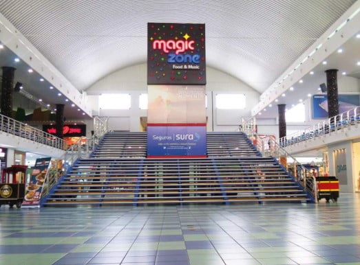 Publicidad en albrook (plaza del delfín)