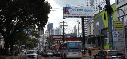 Valla Publicitaria Vía España, Fernández de Córdoba, Carrasquilla